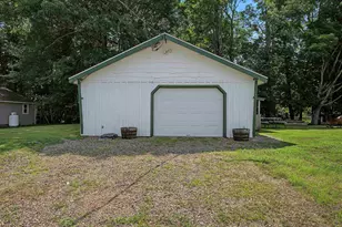 51 High St, Epping, NH 03042 - Photo 16