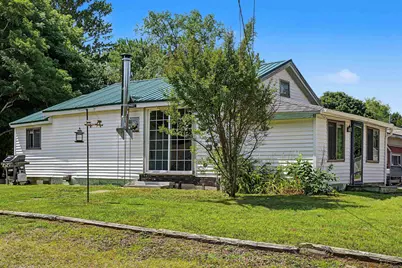 51 High Street, Epping, NH 03042 - Photo 1