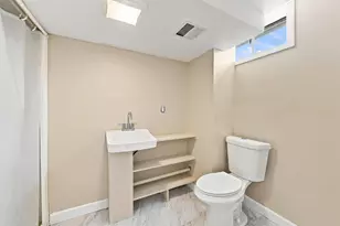 283 S Hall St, Manchester, NH 03103 - Photo 30