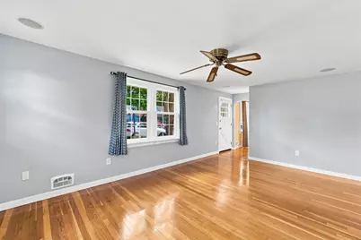 283 S Hall Street, Manchester, NH 03103 - Photo 14
