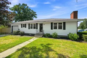 283 S Hall St, Manchester, NH 03103 - Photo 2