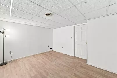 283 S Hall Street, Manchester, NH 03103 - Photo 28