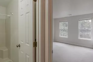 15 Windsor Ct, Keene, NH 03431 - Photo 6