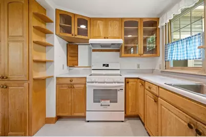 11 Edgewood Street, Claremont, NH 03743 - Photo 4