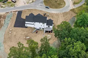 42 Canterbury Rd, Pelham, NH 03076 - Photo 28