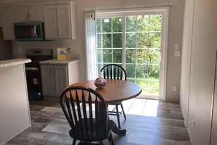 40 School St, Canaan, NH 03741 - Photo 4