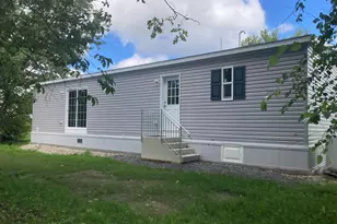 40 School St, Canaan, NH 03741 - Photo 6