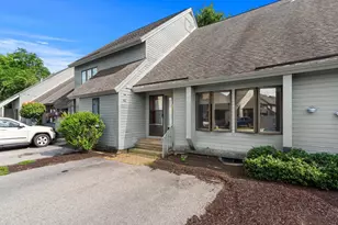 5 Tsienneto Rd, Derry, NH 03038 - Photo 2