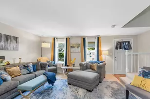 56 Burgundy Dr, Nashua, NH 03062 - Photo 4