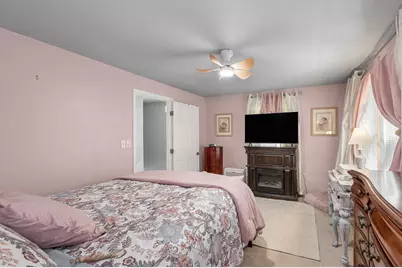 56 Burgundy Drive, Nashua, NH 03062 - Photo 16