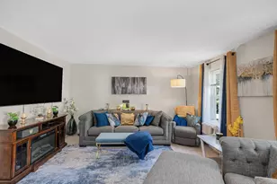 56 Burgundy Dr, Nashua, NH 03062 - Photo 4