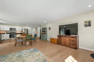 274 Pine St, Laconia, NH 03246 - Photo 10