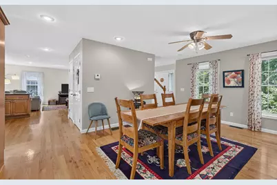 14 Holton Circle, Londonderry, NH 03053 - Photo 10