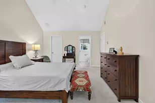 14 Holton Cir, Londonderry, NH 03053 - Photo 16