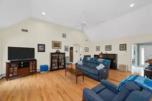 15 Brenner Dr, Newton, NH 03858 - Photo 8
