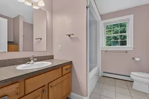 122 Island Pond Rd, Derry, NH 03038 - Photo 36
