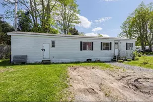 9 Starting Gate Ln, Hinsdale, NH 03451 - Photo 2