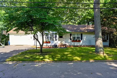 532 Oak Street, Manchester, NH 03104 - Photo 1