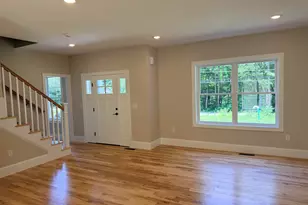 105 Seaverns Bridge Rd, Merrimack, NH 03054 - Photo 10