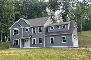 105 Seaverns Bridge Rd, Merrimack, NH 03054 - Photo 2