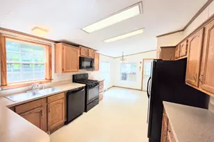 56 Deer Run Ln, Northwood, NH 03261 - Photo 10