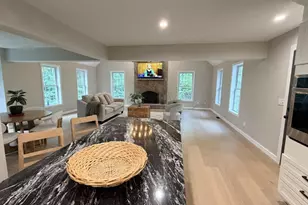 97 Royal Range Rd, Sandown, NH 03873 - Photo 8