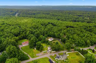 33 Beacon Hill Rd, Derry, NH 03038 - Photo 40