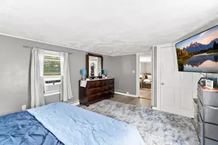 33 Beacon Hill Rd, Derry, NH 03038 - Photo 24