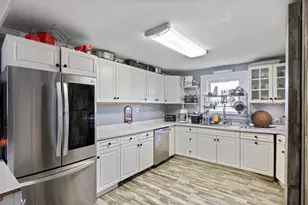 6 Brick St, Somersworth, NH 03878 - Photo 10