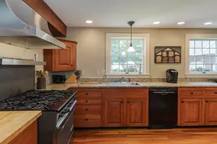 509 Elm St, Claremont, NH 03743 - Photo 14