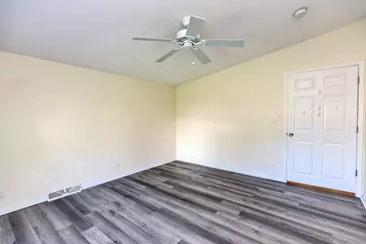 24 Stagecoach Way, Manchester, NH 03104 - Photo 38