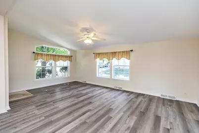 24 Stagecoach Way, Manchester, NH 03104 - Photo 16