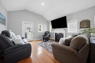 6 Dunstable Cir, Merrimack, NH 03054 - Photo 10