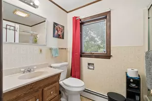 509 S Main St, Hartford, VT 05001 - Photo 30