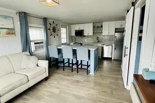 24 Wall St, Hampton, NH 03842 - Photo 6