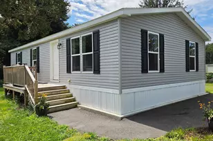 85 Coffin Rd, Epping, NH 03042 - Photo 1