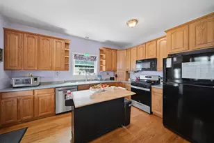 283 Orange St, Manchester, NH 03104 - Photo 12