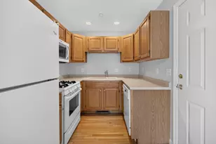 11 Echo Shore Dr, Merrimack, NH 03054 - Photo 8