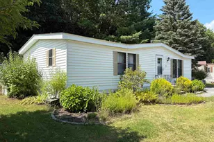 52 Monadnock Dr, Rochester, NH 03867 - Photo 4