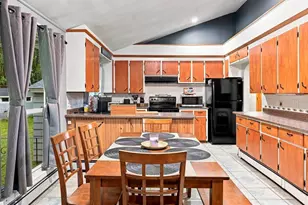 143 Long Hill Rd, Dover, NH 03820 - Photo 10
