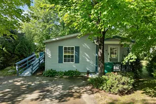 20 Lilac Ln, Belmont, NH 03220 - Photo 2
