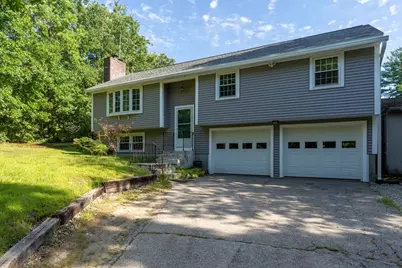 31 Woodhawk Way, Litchfield, NH 03052 - Photo 2