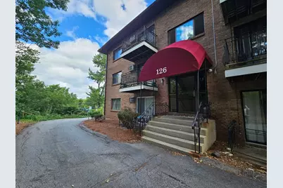 126 Mammoth Road Road #Unit4, Hooksett, NH 03106 - Photo 2