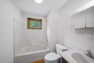 61 B St, Manchester, NH 03102 - Photo 28