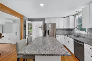 13 Helen Dr, Hooksett, NH 03106 - Photo 6
