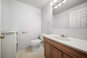 25 St Anthony Dr, Hudson, NH 03051 - Photo 36
