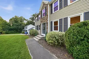 25 St Anthony Dr, Hudson, NH 03051 - Photo 4