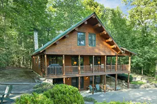 40 Lindsley Cir, Campton, NH 03223 - Photo 2