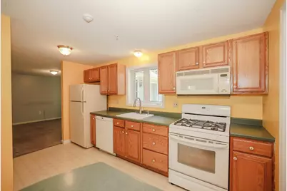 7 Rainbow Drive, Londonderry, NH 03053 - Photo 8