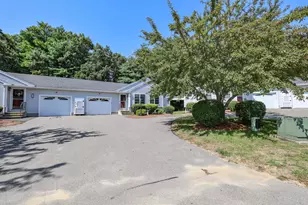 7 Rainbow Dr, Londonderry, NH 03053 - Photo 30